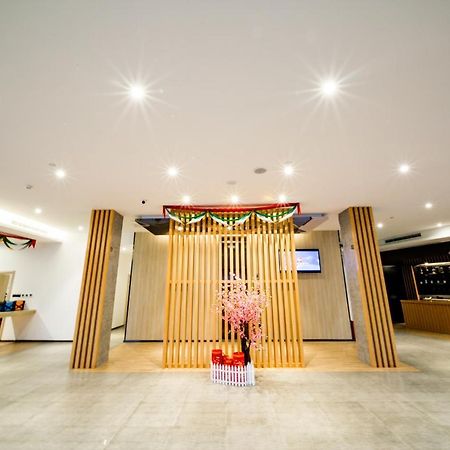 Ibis Chengdu Meizhou Center Εξωτερικό φωτογραφία