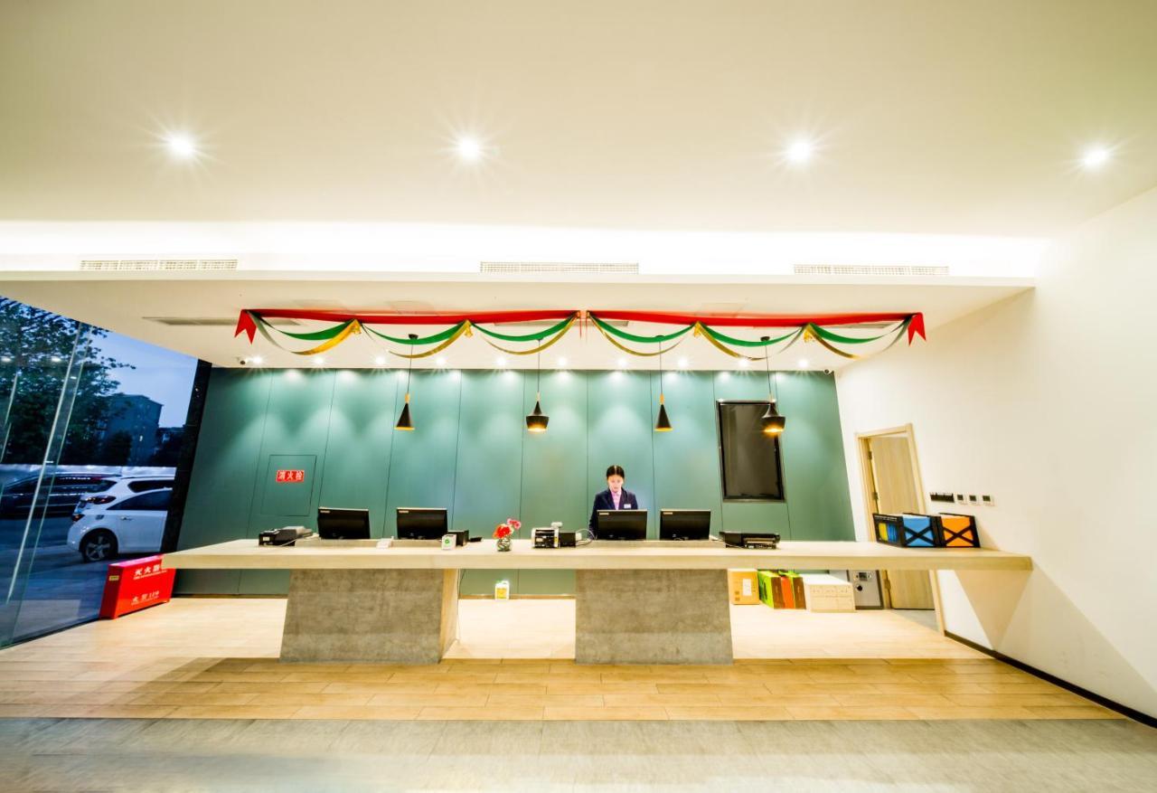 Ibis Chengdu Meizhou Center Εξωτερικό φωτογραφία