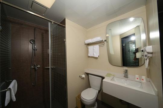 Ibis Chengdu Meizhou Center Εξωτερικό φωτογραφία