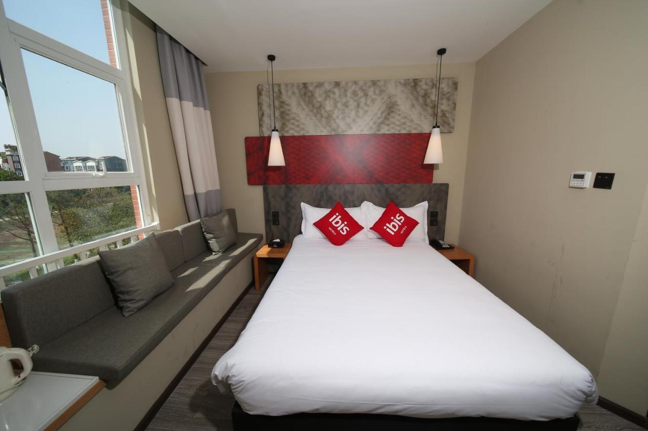 Ibis Chengdu Meizhou Center Εξωτερικό φωτογραφία