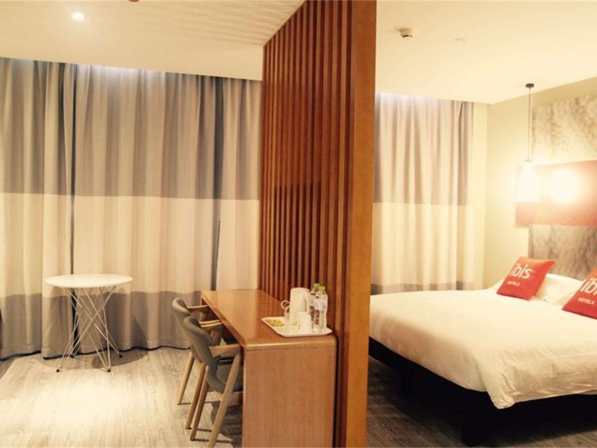 Ibis Chengdu Meizhou Center Εξωτερικό φωτογραφία